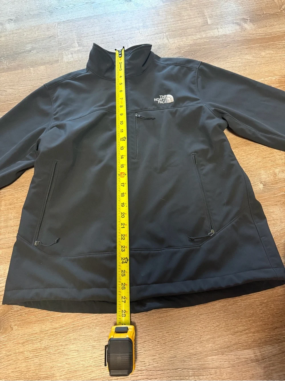 The North Face Men’s Large Black WindWall Softshell Jacket Fleece Lined Full Zip